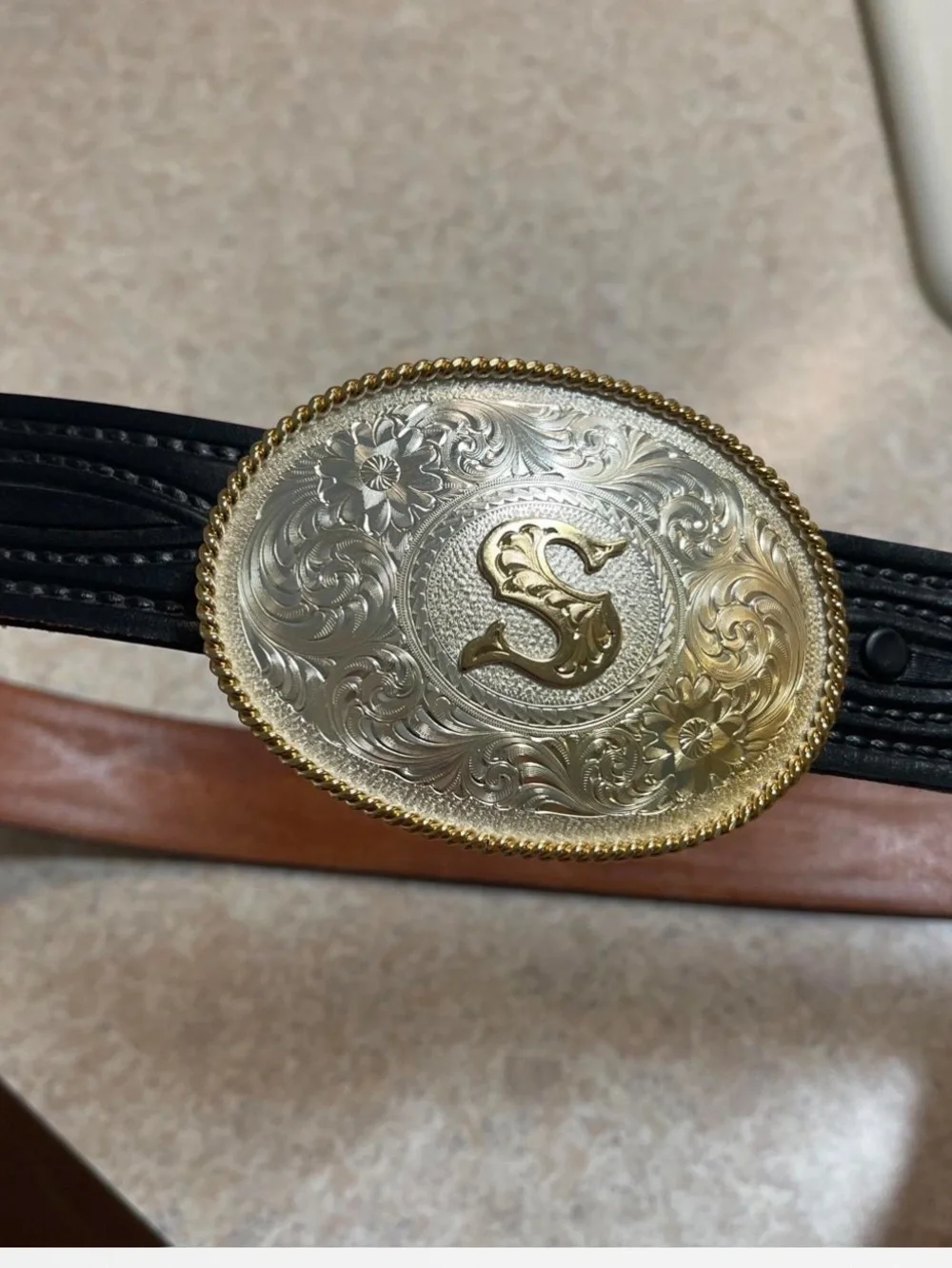 Montana Silversmiths Buckle & wrangler belt